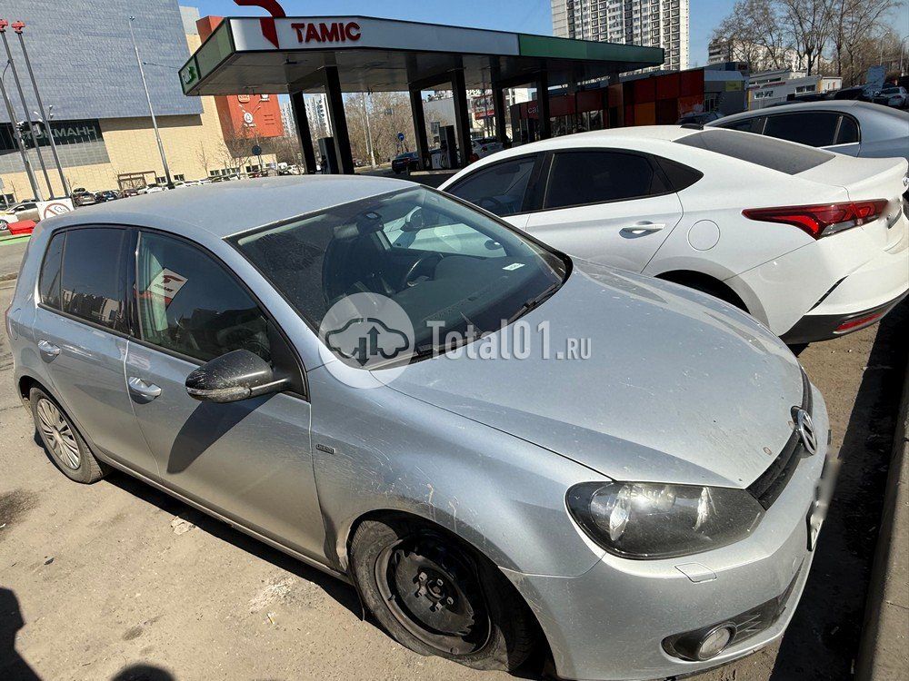 Фото Volkswagen Golf 60