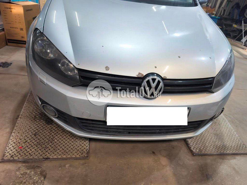 Фото Volkswagen Golf 82