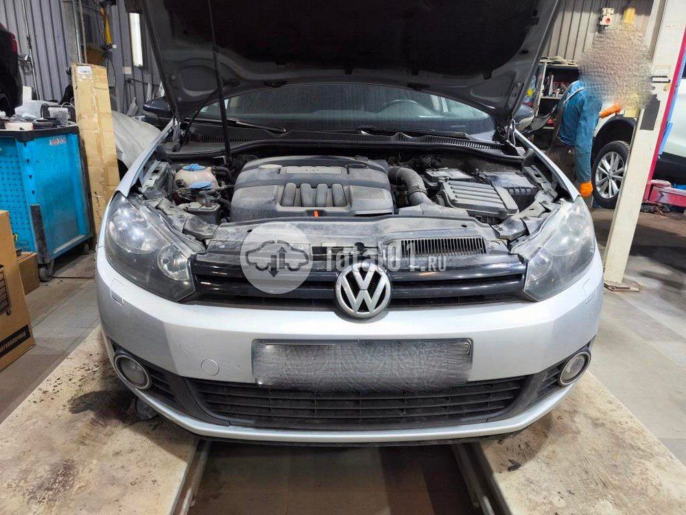 Фото Volkswagen Golf 104