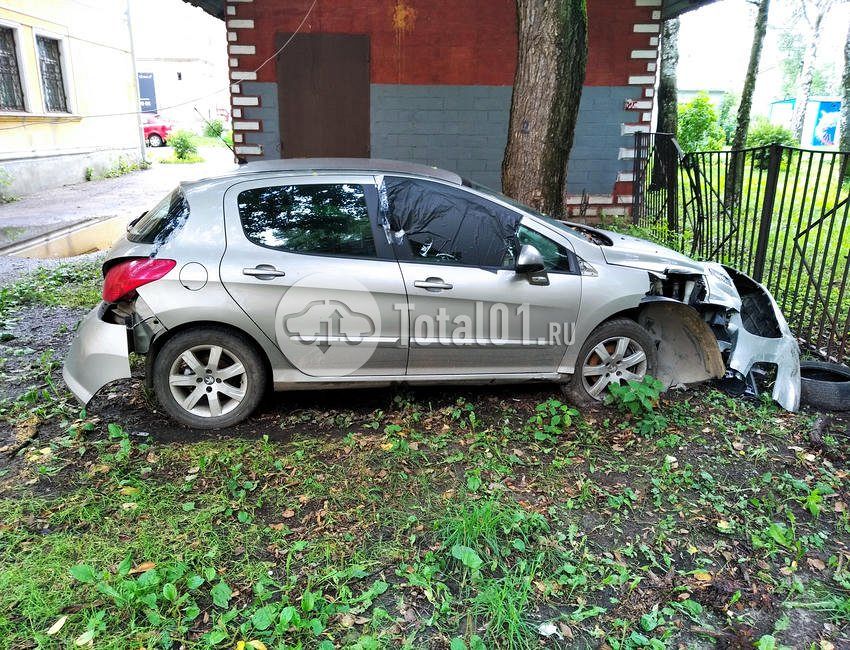 Фото Peugeot 308 10