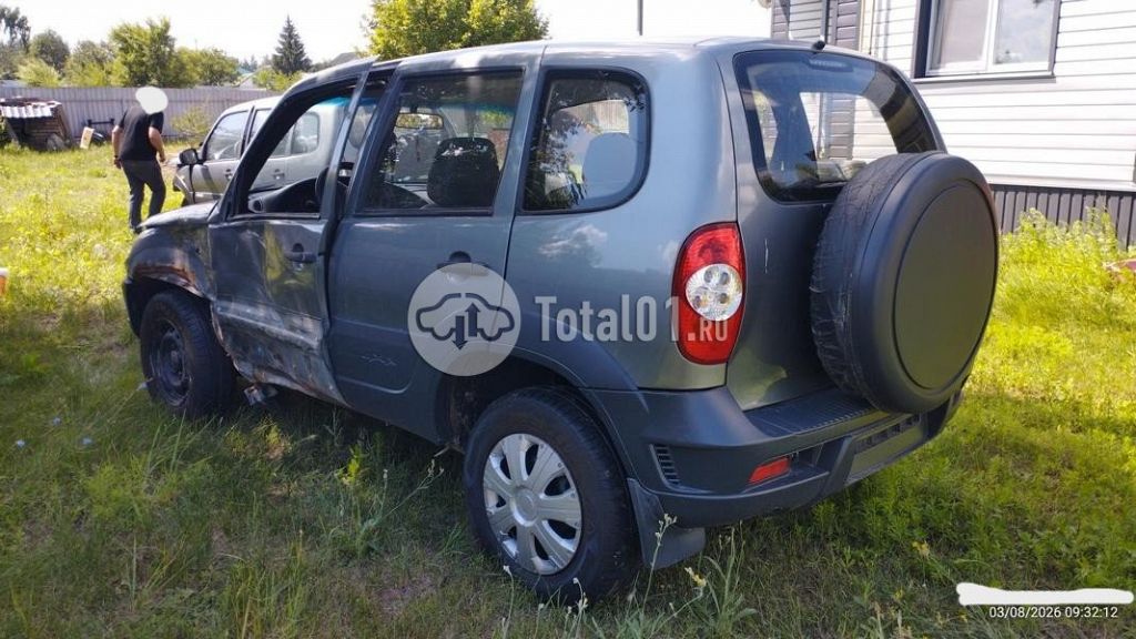 Фото Chevrolet Niva 8