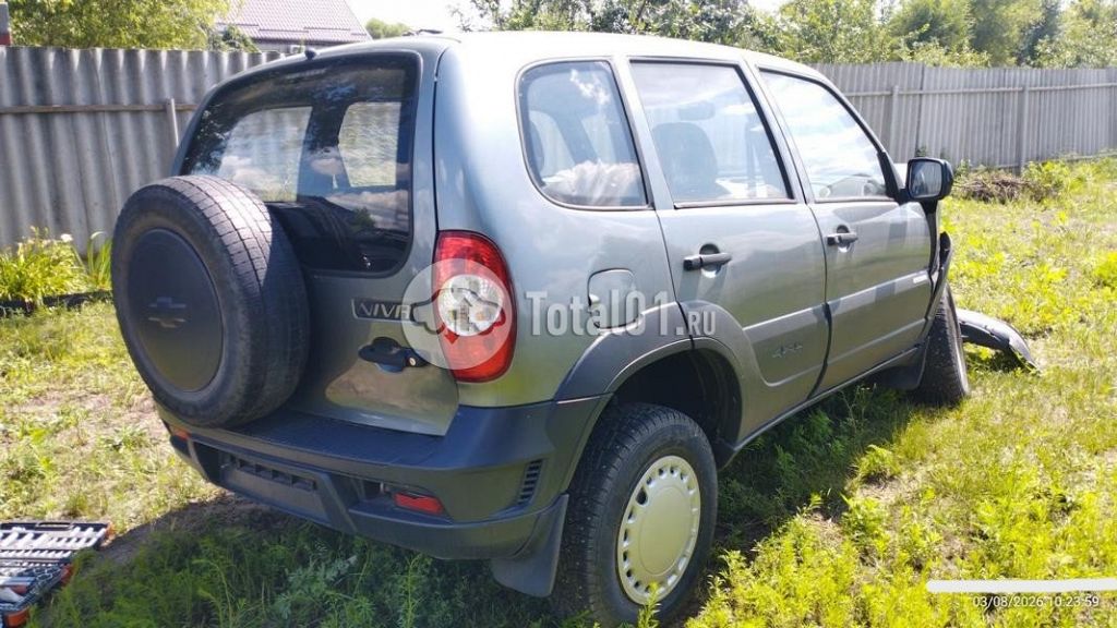 Фото Chevrolet Niva 8