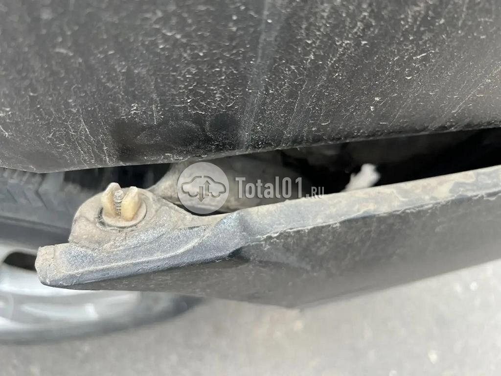 Фото Nissan R Nessa 18