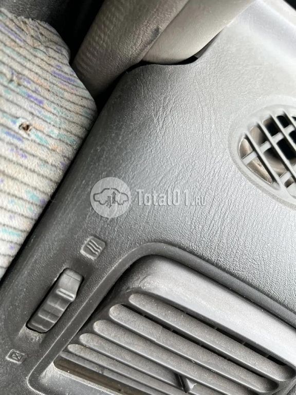 Фото Nissan R Nessa 70