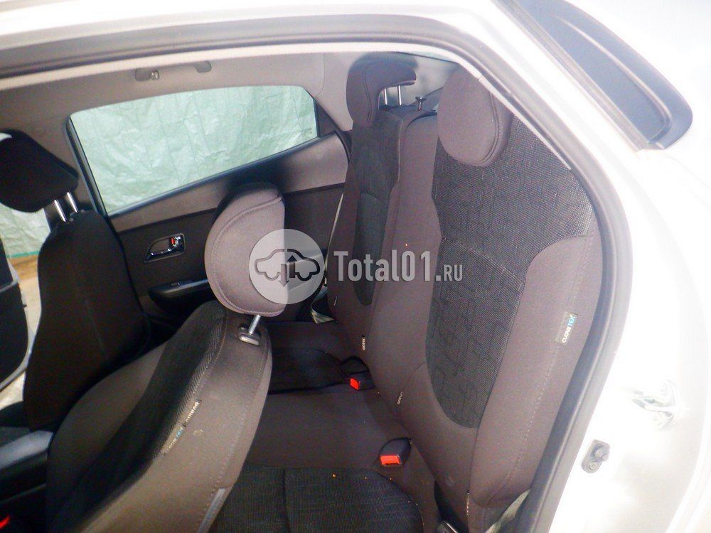 Фото KIA Rio 68