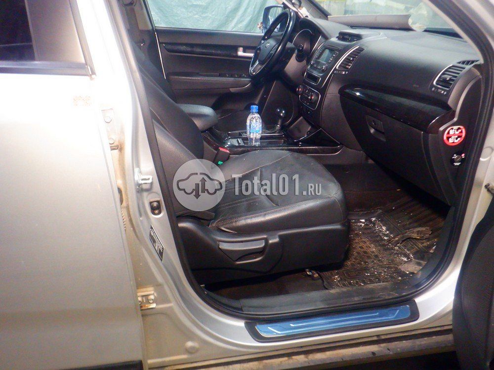 Фото KIA Sorento 24