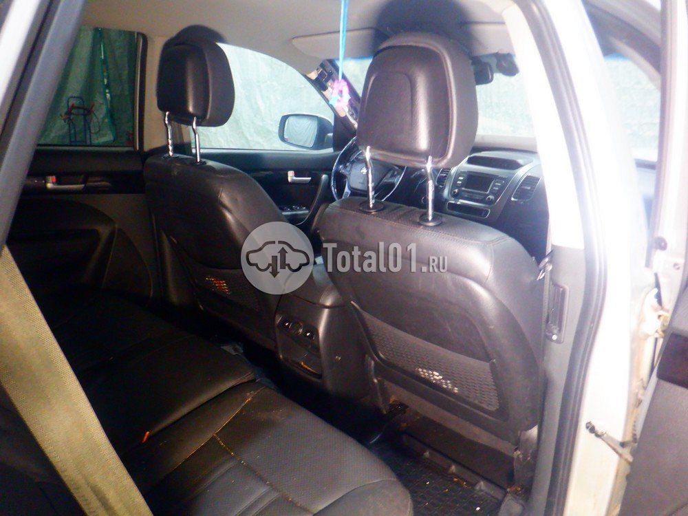Фото KIA Sorento 42