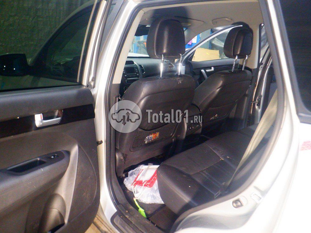 Фото KIA Sorento 78