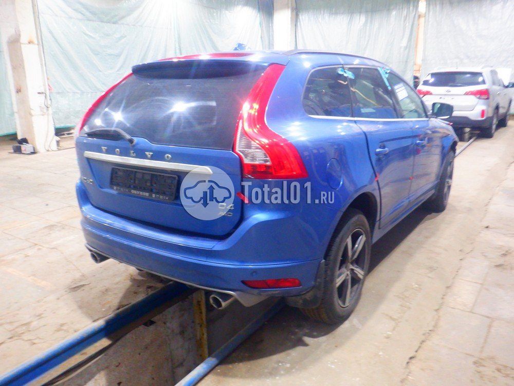 Фото Volvo XC60 12
