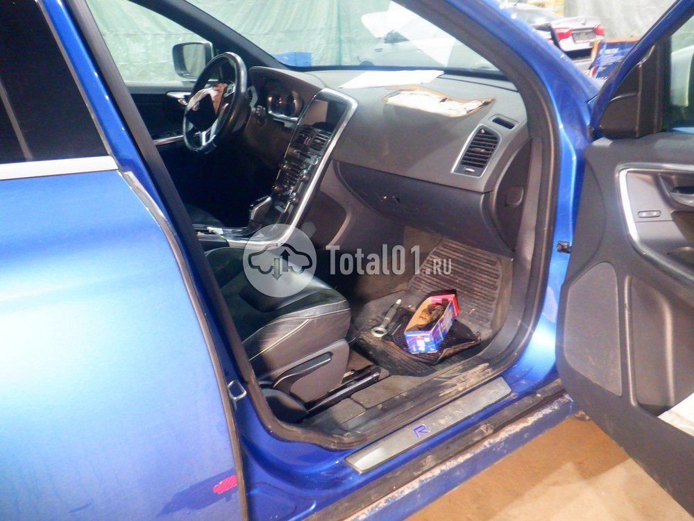 Фото Volvo XC60 22