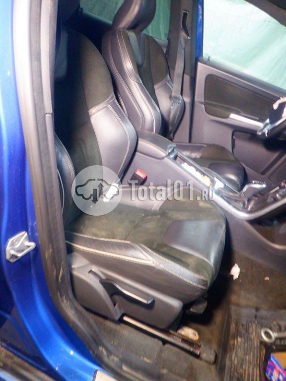 Фото Volvo XC60 26