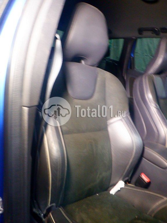 Фото Volvo XC60 28