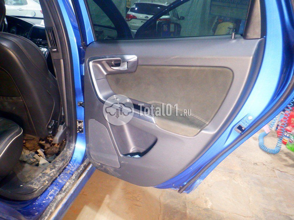Фото Volvo XC60 46