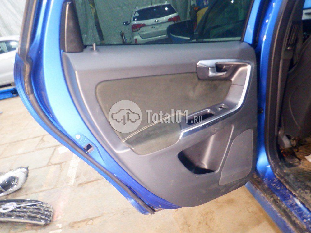 Фото Volvo XC60 80