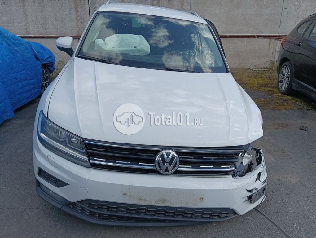 Фото Volkswagen Tiguan 16