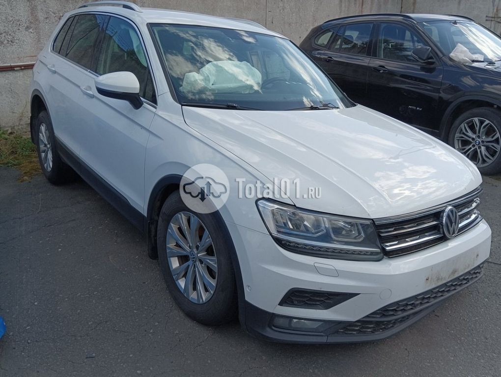 Фото Volkswagen Tiguan 18
