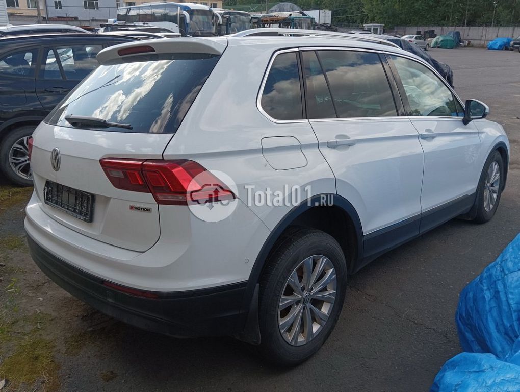 Фото Volkswagen Tiguan 20