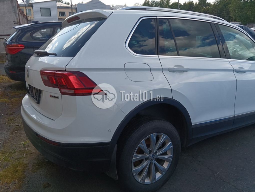 Фото Volkswagen Tiguan 44