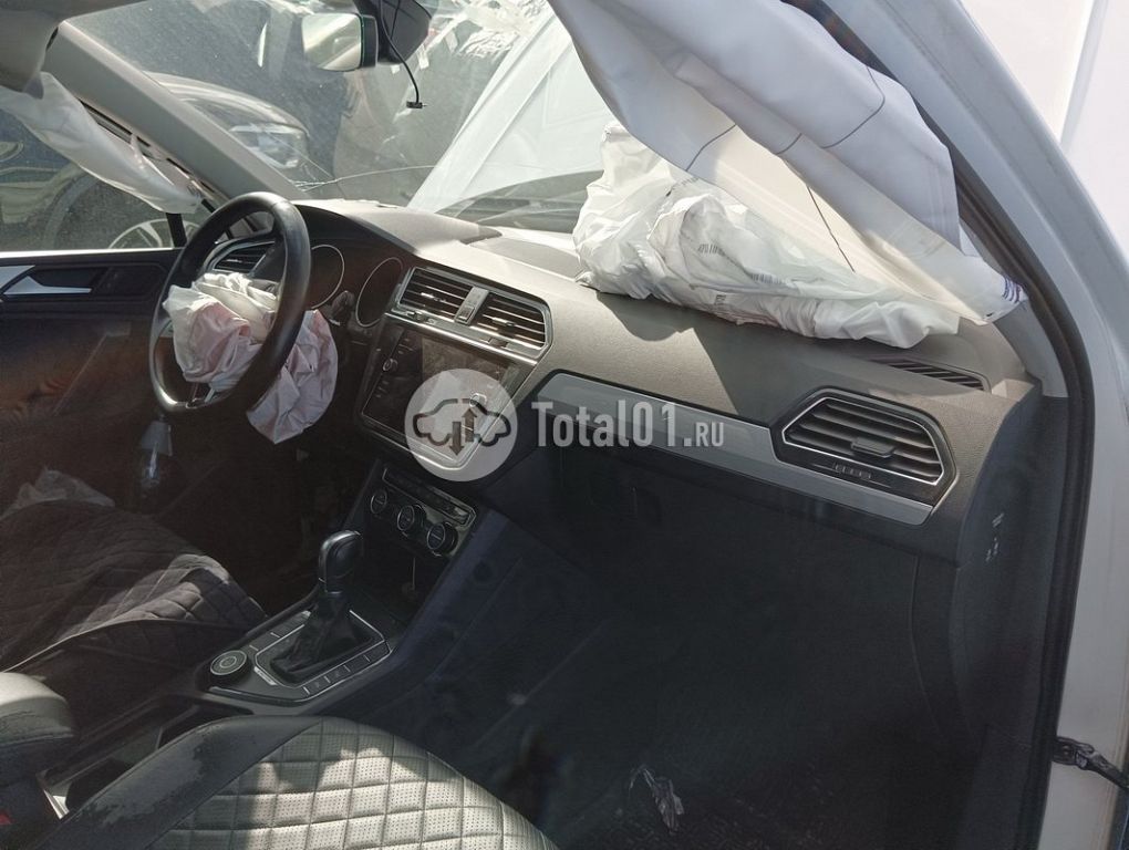 Фото Volkswagen Tiguan 178