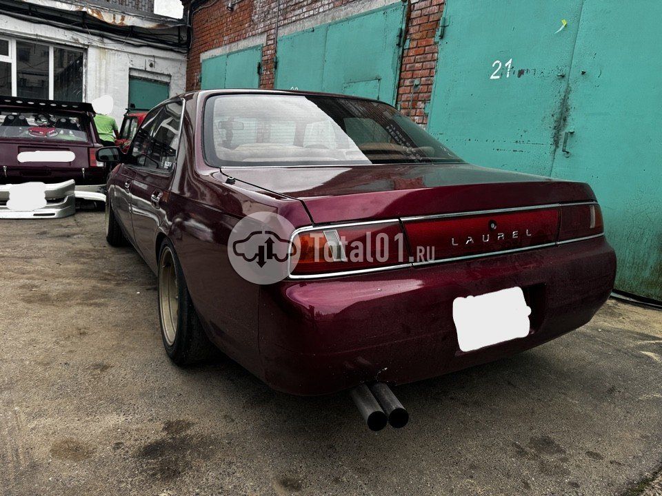 Фото Nissan Laurel 8