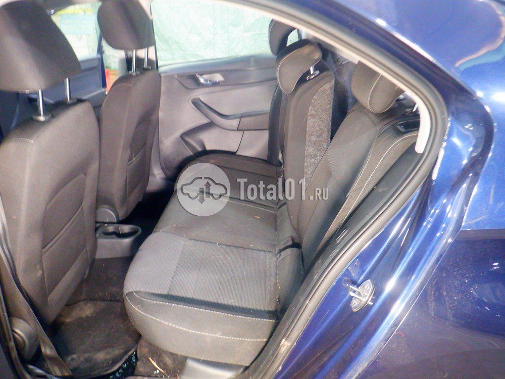 Фото Skoda Rapid 46