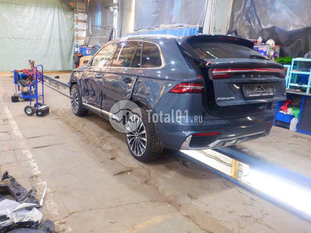 Фото Geely Monjaro 10