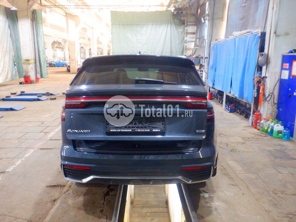 Фото Geely Monjaro 14