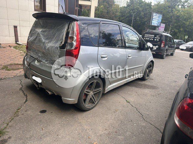 Фото Mitsubishi Colt 8