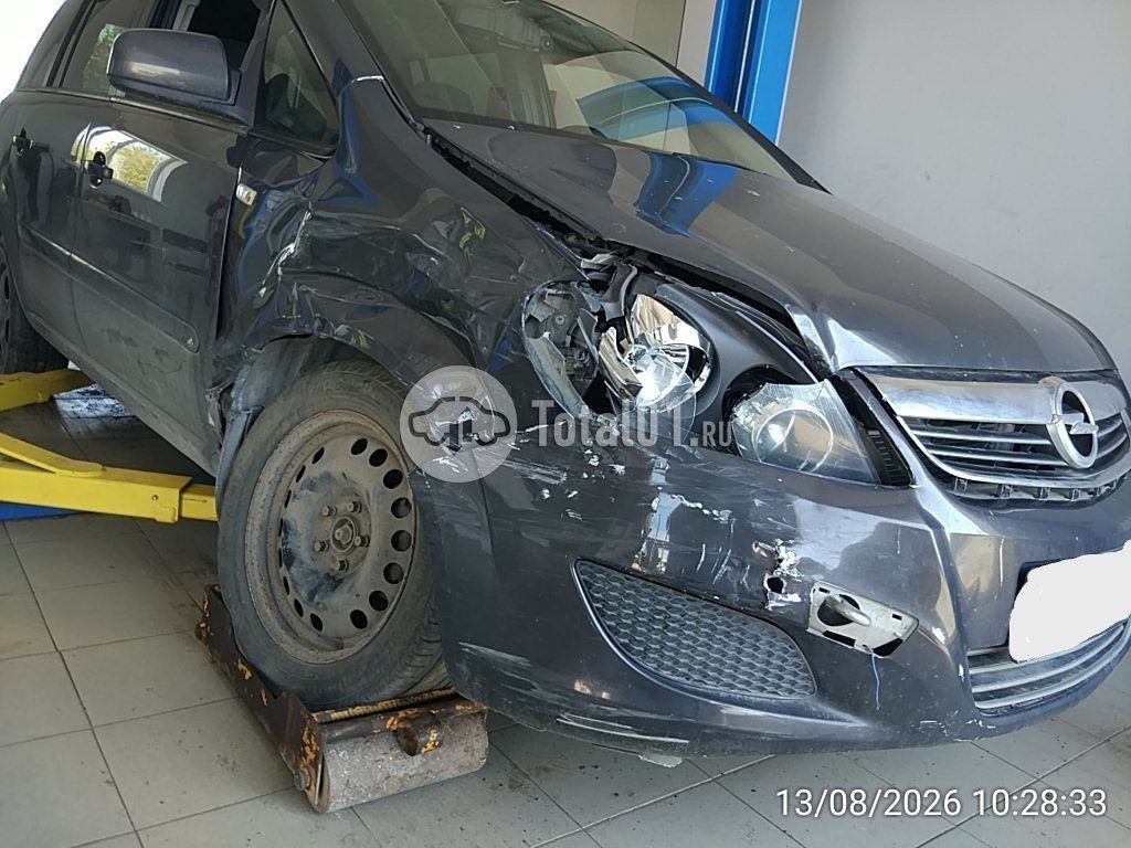 Фото Opel Zafira 8