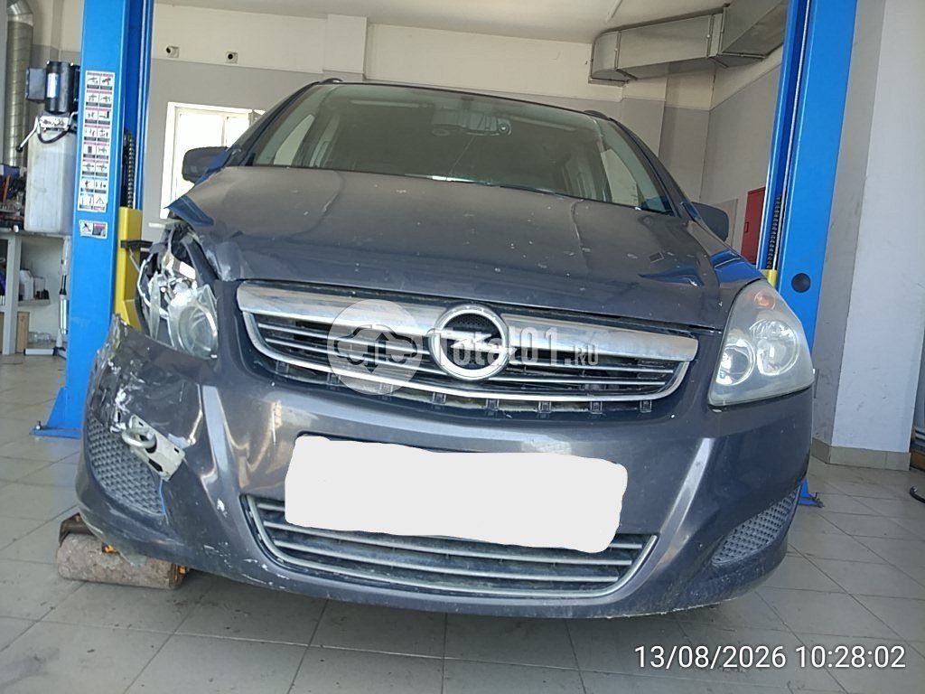 Фото Opel Zafira 10