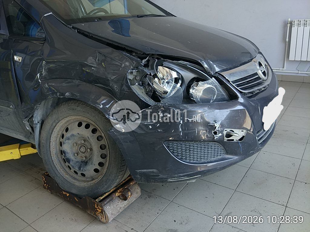 Фото Opel Zafira 14