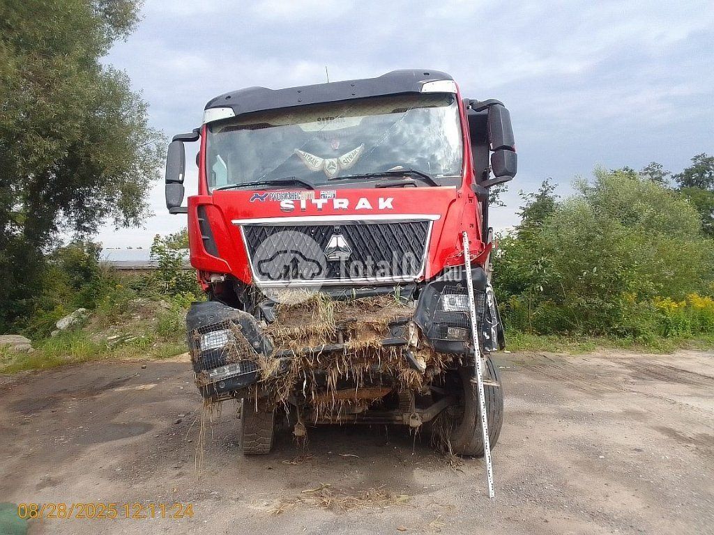 Фото Sitrak C7H 4