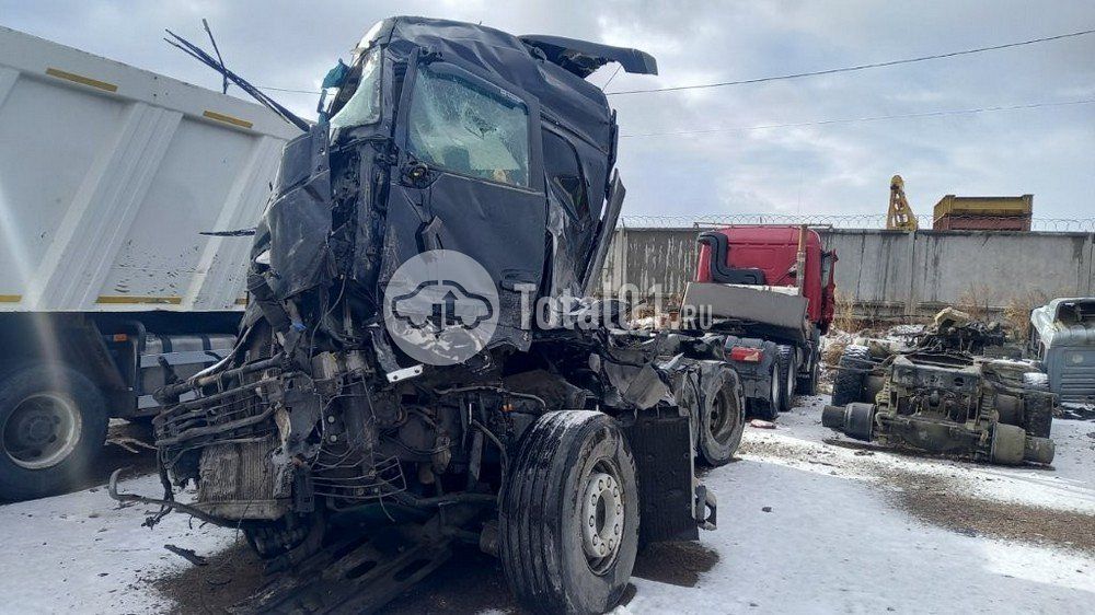 Фото Volvo FH-TRUCK 6x4 4