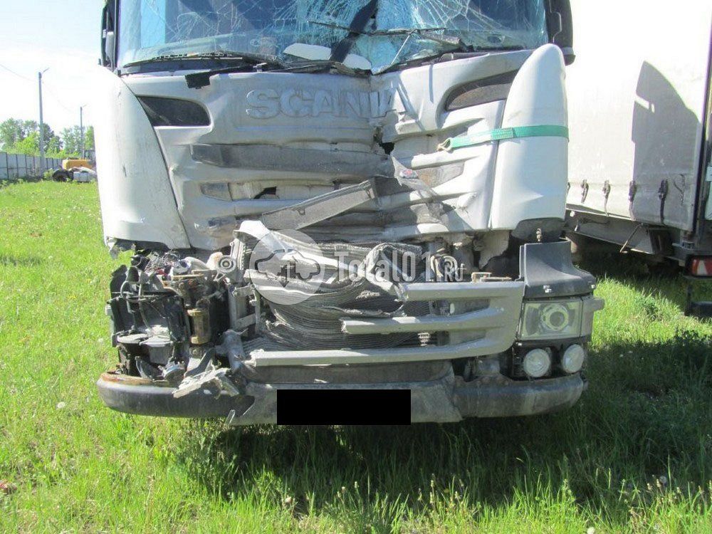 Фото Scania R-Series 16
