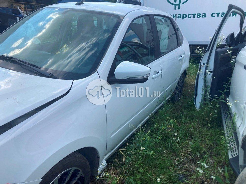 Фото ВАЗ (LADA) Granta 256