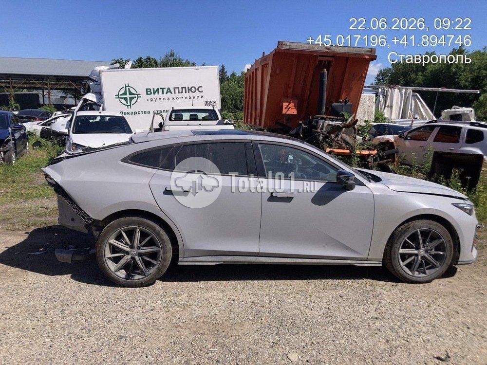 Фото Changan UNI-V 8