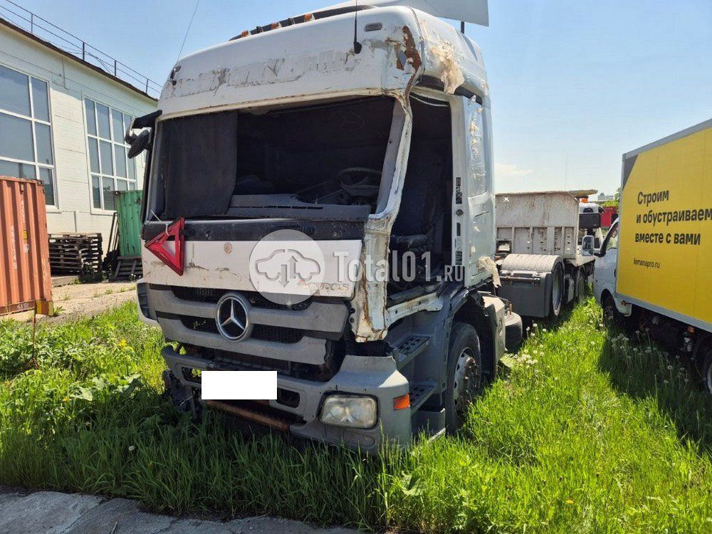 Фото Mercedes-Benz Actros 6