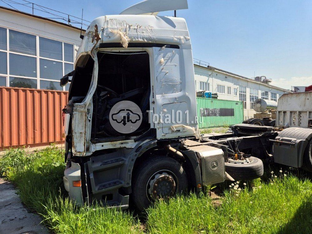 Фото Mercedes-Benz Actros 12