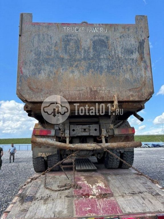 Фото FAW J6 4