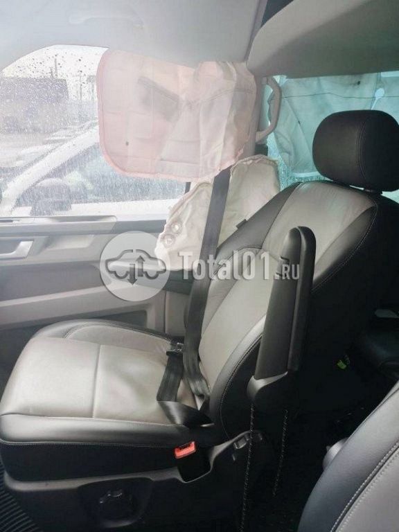 Фото Volkswagen Caravelle 50