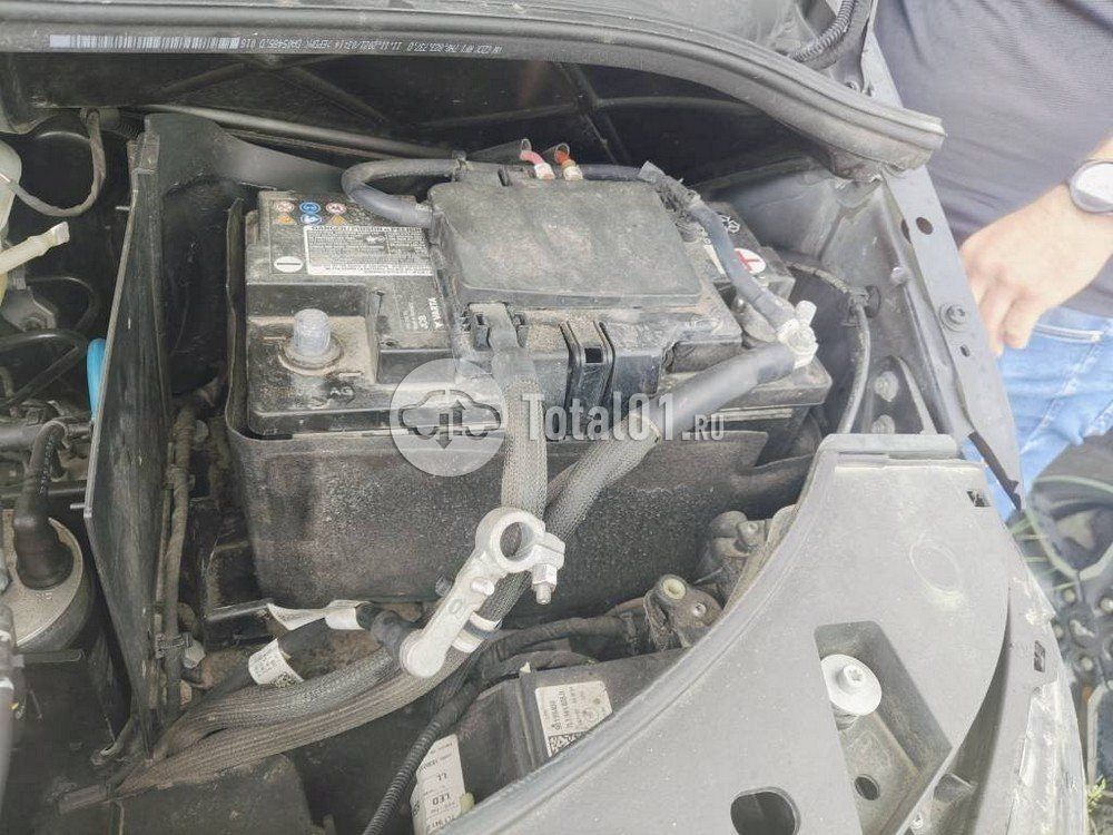 Фото Volkswagen Caravelle 80