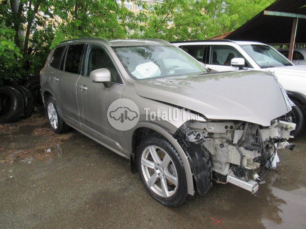 Фото Volvo XC90 2