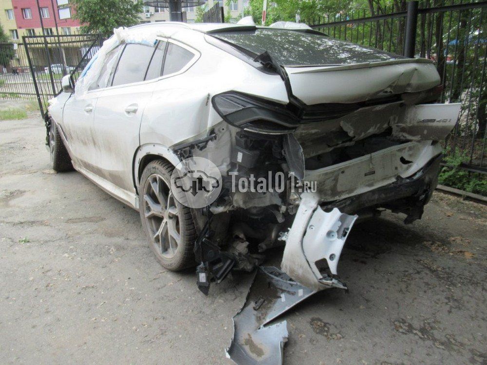 Фото BMW X6 16