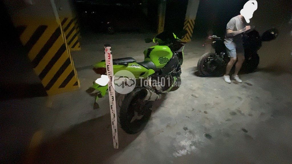 Фото Kawasaki ZX-9R 2