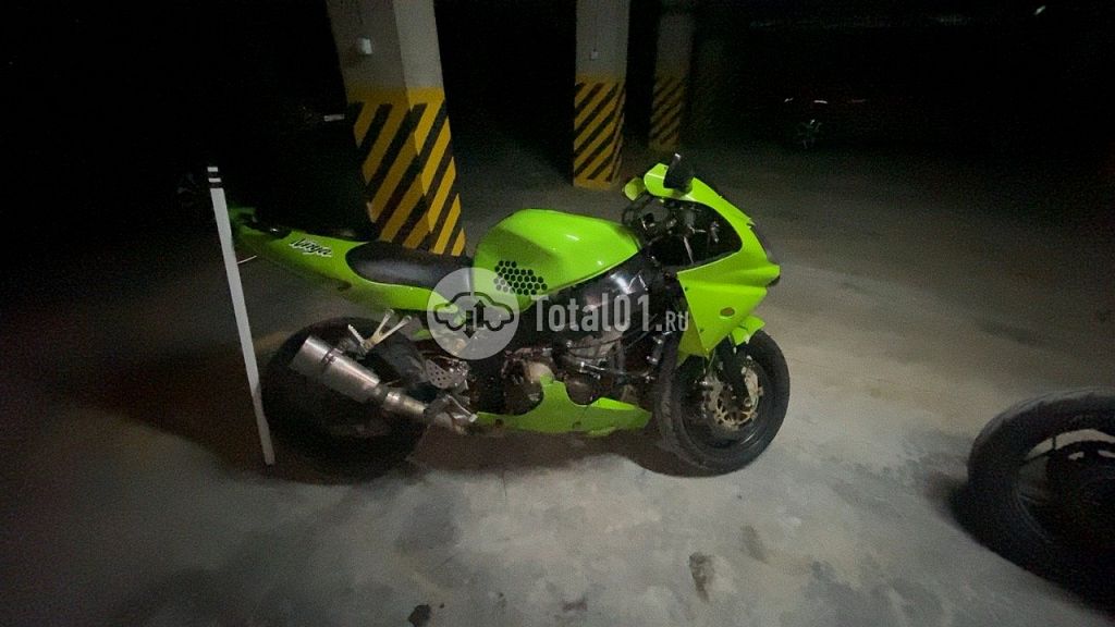 Фото Kawasaki ZX-9R 10