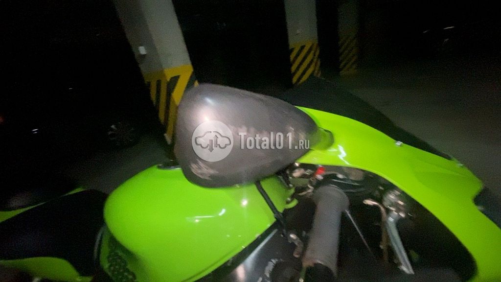 Фото Kawasaki ZX-9R 16