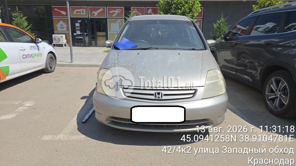Фото Honda Stream 2
