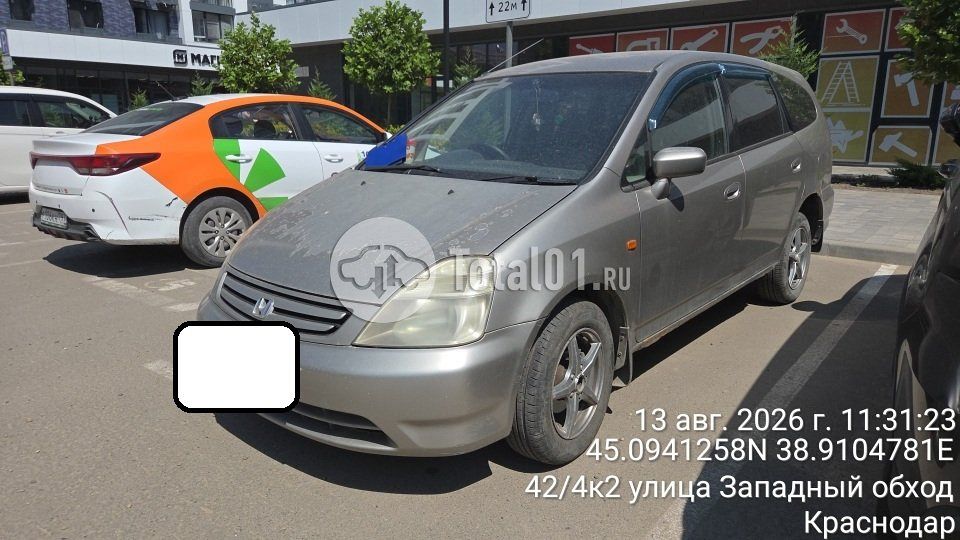 Фото Honda Stream 4