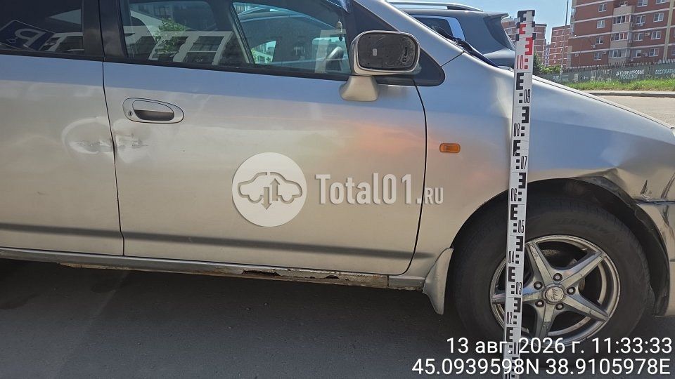 Фото Honda Stream 26