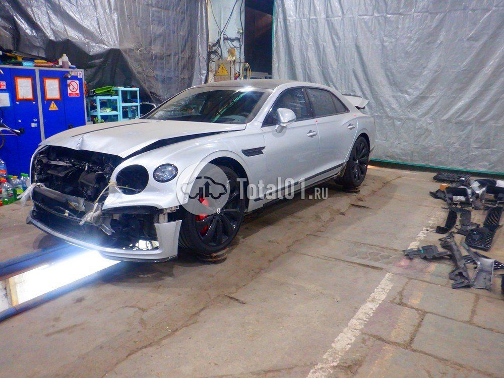 Фото Bentley Flying Spur 6